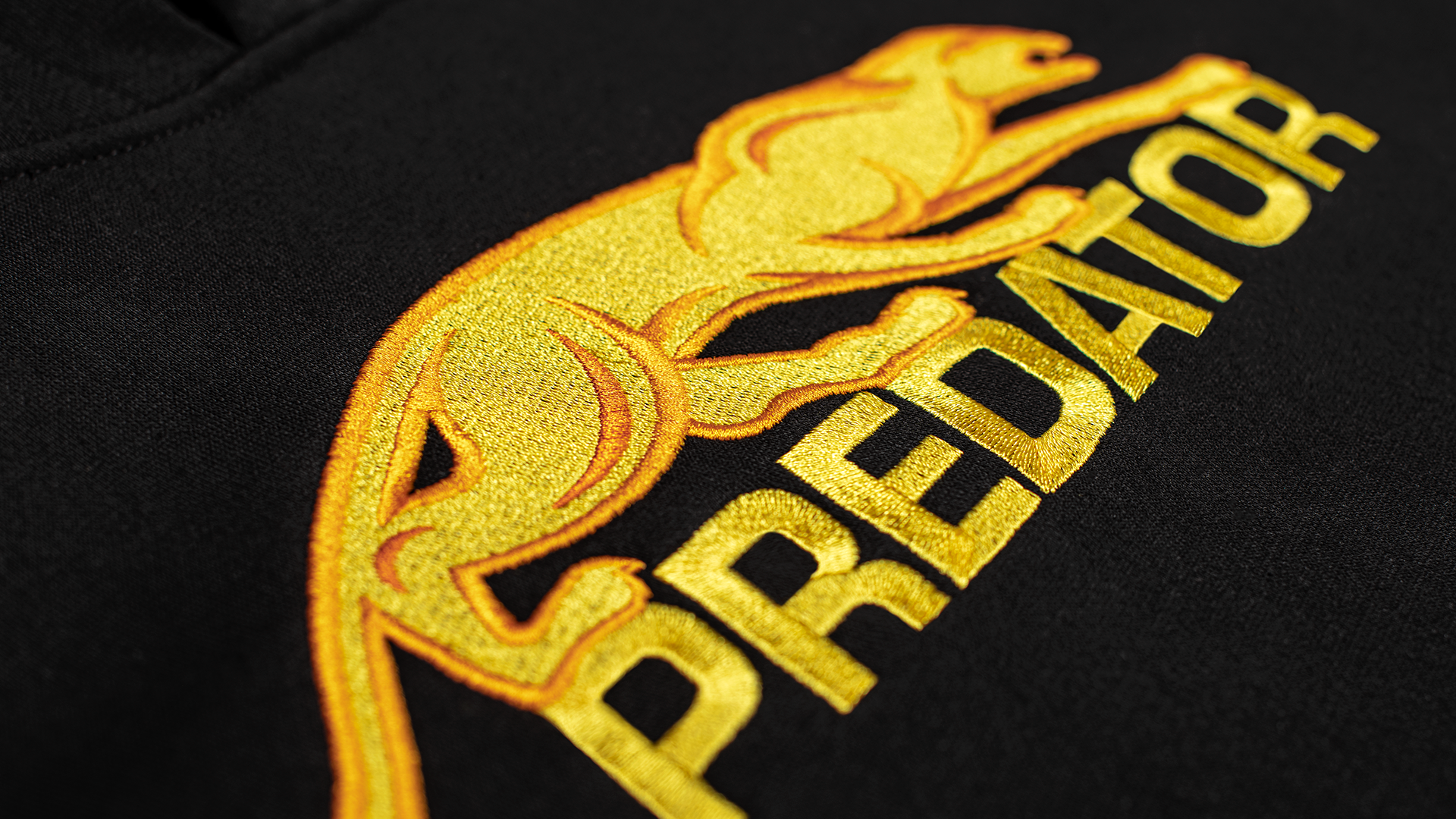 Predator パーカー ブラックイエロー　　(Asiaサイズ)